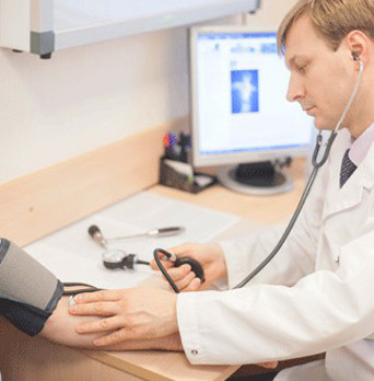 Специалист по бронхам как называется. При бронхите у детей поражаются бронхи. Бронхоэктатическая болезнь фибробронхоскопия. Бронхиальная пневмония. Спирометрия цель исследования.