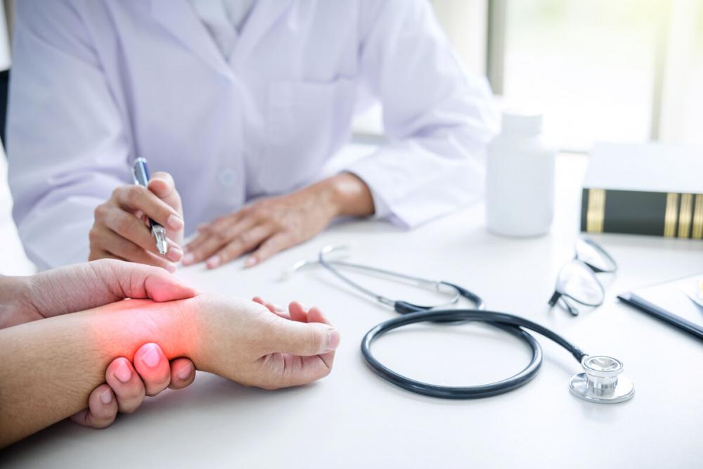 Острый приступ при подагре