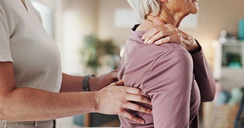 Грудной остеохондроз у женщин