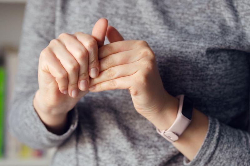 Грибок ногтей на руках