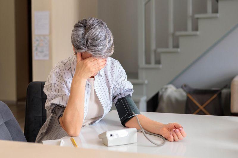 Признаки инсульта у женщин