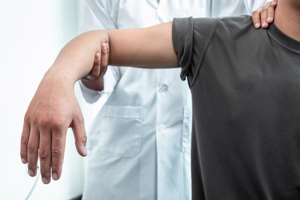 Перелом шейки плеча