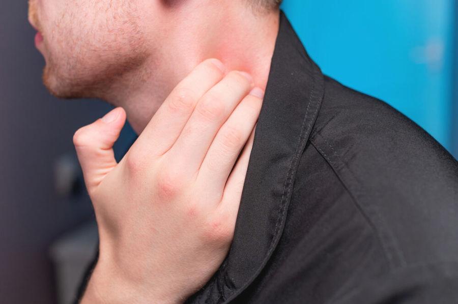 Грибок в горле: симптомы и лечение