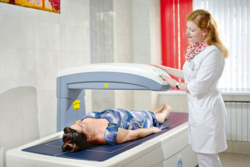 Как делают денситометрию Как делают денситометрию