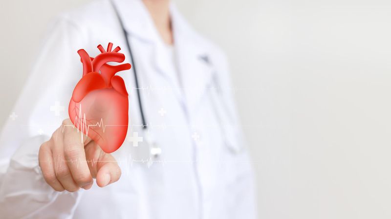 Гипертрофия левого желудочка сердца: Признаки на ЭКГ