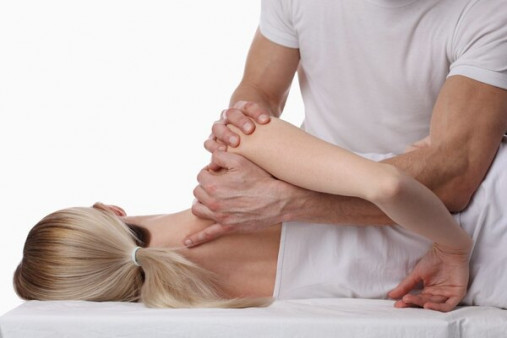 Лечение боли в грудном отделе в «Открытой клинике» Лечение боли в грудном отделе в «Открытой клинике»