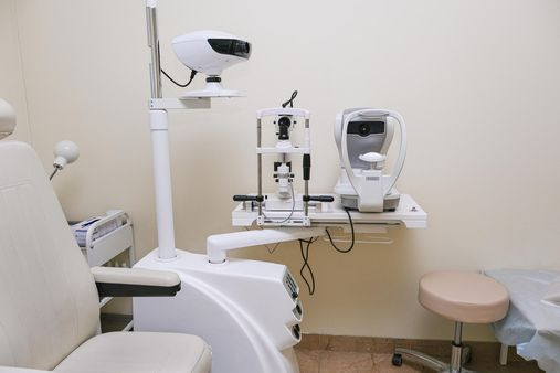 Консервативное лечение глаз: Как оно проходит 