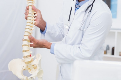 Лечение грыжи поясничного отдела позвоночника в «Открытой клинике» Лечение грыжи поясничного отдела позвоночника в «Открытой клинике»