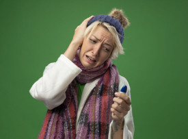 При простуде закладывает уши